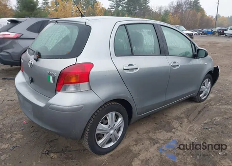 2009 Toyota Yaris z USA, uszkodzony, nr VIN JTDKT903695257601
